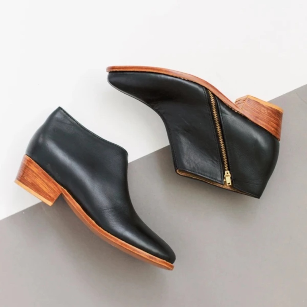 Lizzie Boot in Black